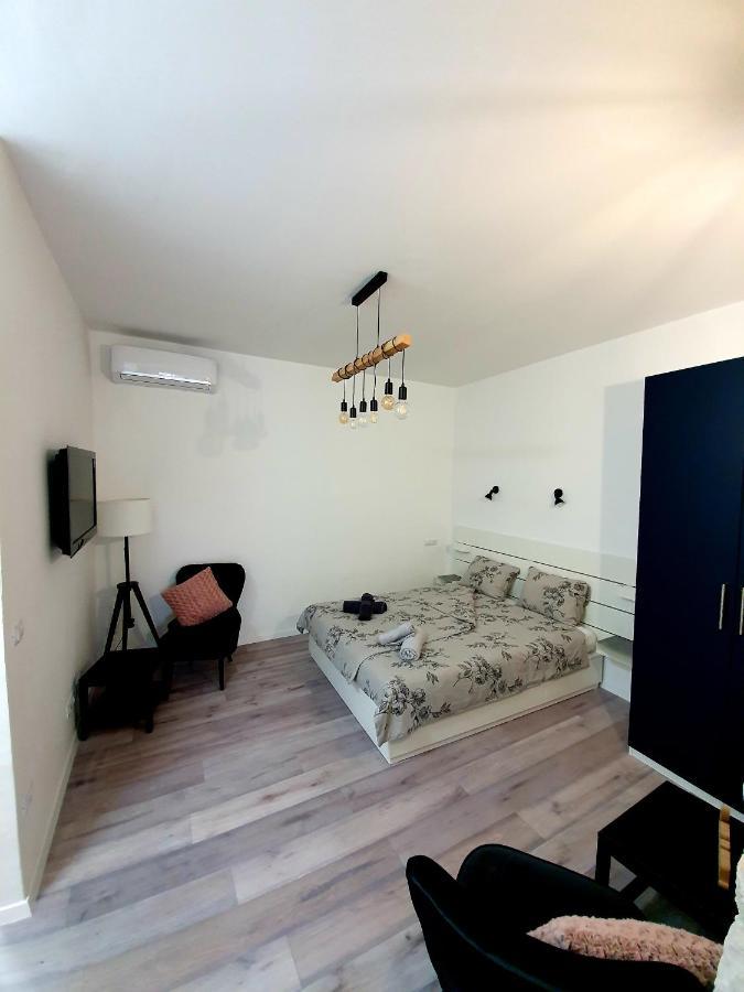 Ferienwohnung Polei Istria Pula Exterior foto