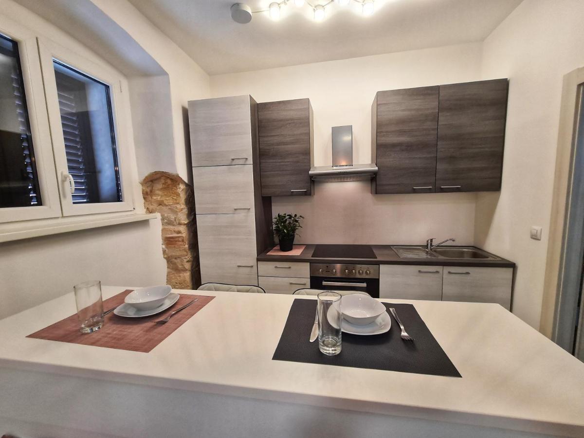 Ferienwohnung Polei Istria Pula Exterior foto