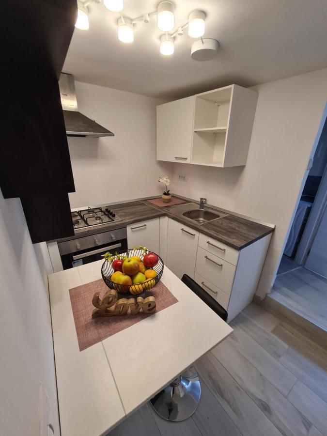 Ferienwohnung Polei Istria Pula Exterior foto